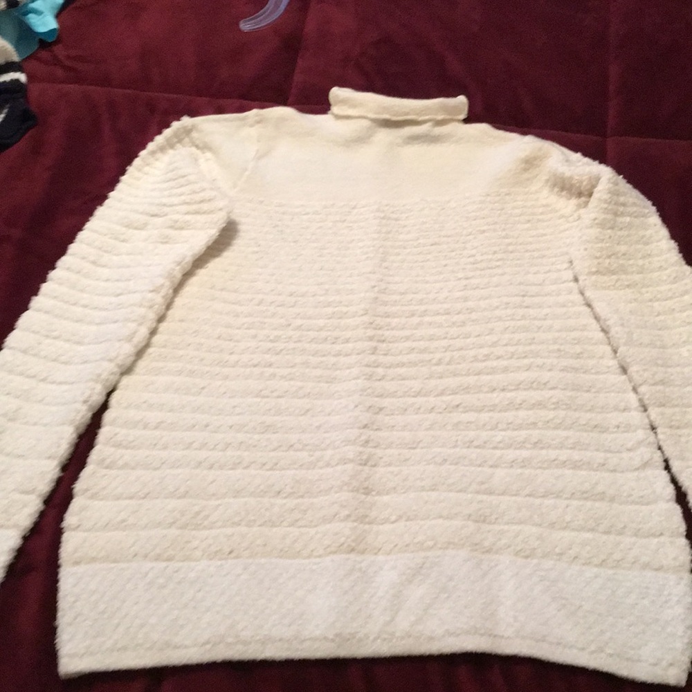 Off white knit